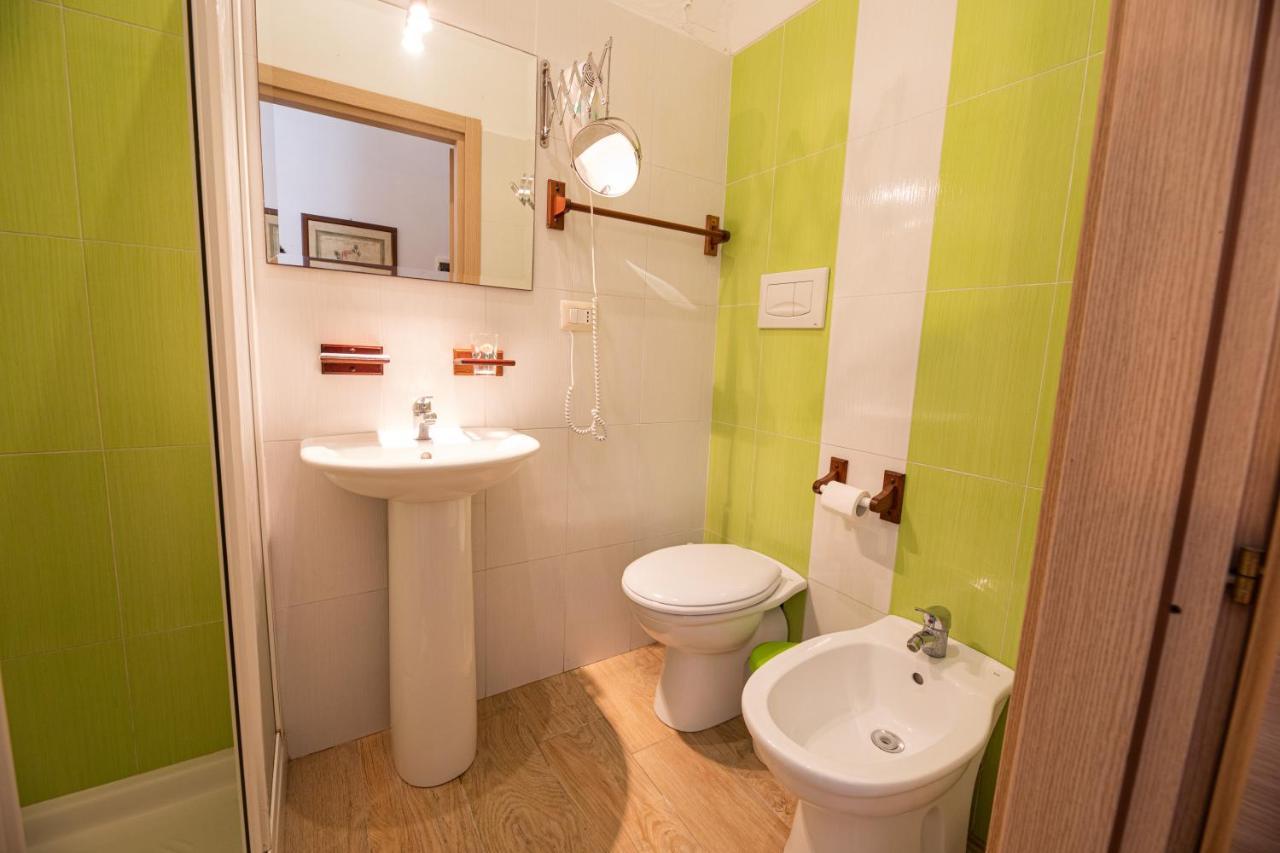 Nonna Iole Apartment Сиракуза Екстериор снимка