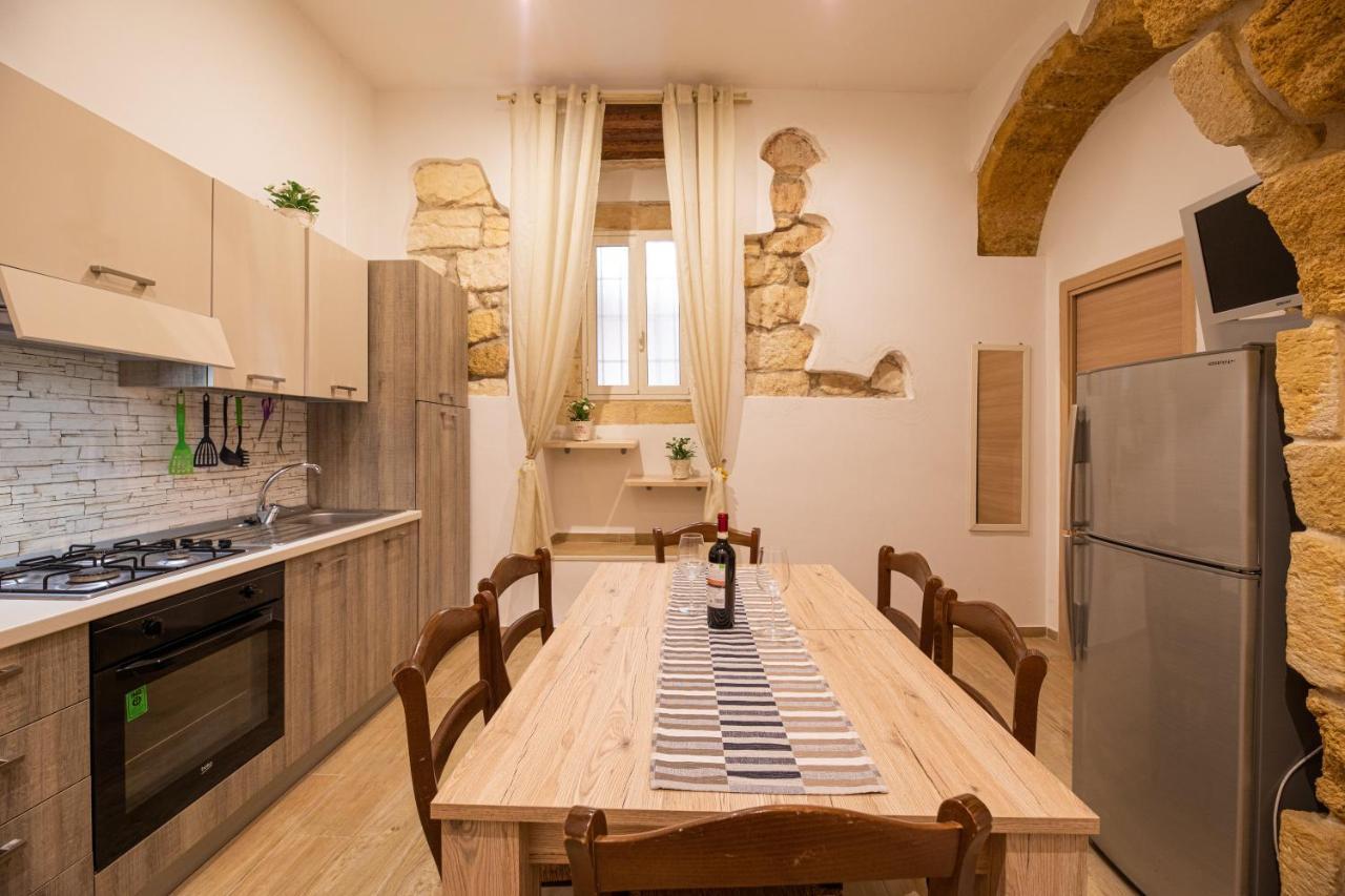 Nonna Iole Apartment Сиракуза Екстериор снимка
